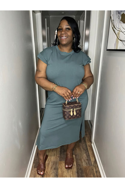 Grab & Go Dress 🤍